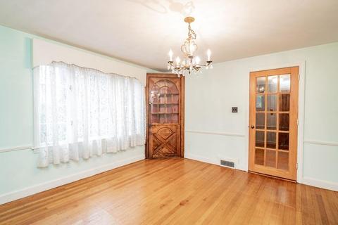 175 Roosevelt Ave, Springfield, MA 01118 photo 13