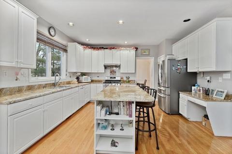 56 Foundry Rd, Sharon, MA 02067 photo 5