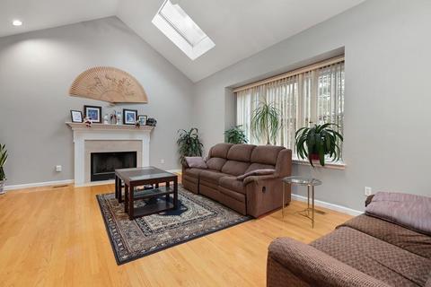 56 Foundry Rd, Sharon, MA 02067 photo 4