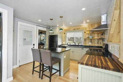 3 Merrill Rd, Hull, MA 02045 photo 4
