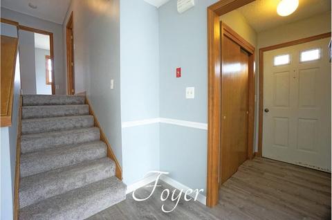 135 Hampstead Rd, Derry, NH 03038 photo 8