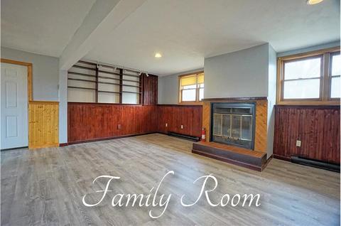 135 Hampstead Rd, Derry, NH 03038 photo 17