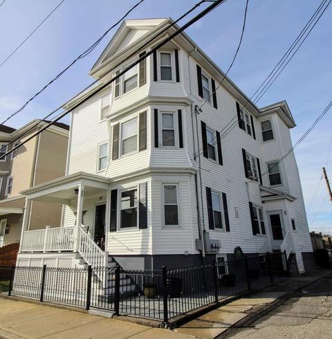 27 16th St, Fall River, MA 02723 photo 2