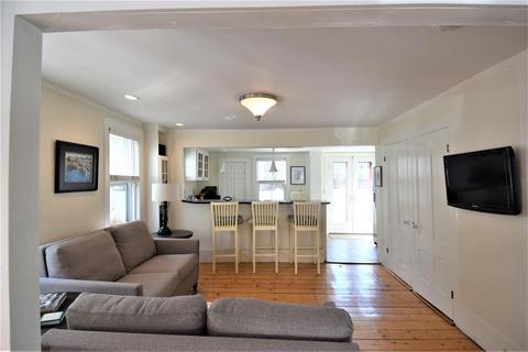 13 Waldron St, Marblehead, MA 01945 photo 4