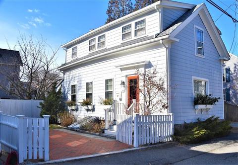 13 Waldron St, Marblehead, MA 01945 photo 1