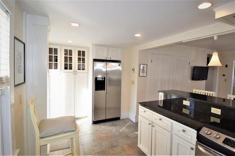 13 Waldron St, Marblehead, MA 01945 photo 6