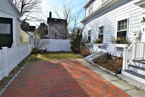 13 Waldron St, Marblehead, MA 01945 photo 2