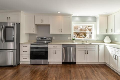28 Heather St, Beverly, MA 01915 photo 13
