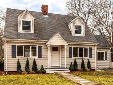 28 Heather St, Beverly, MA 01915 photo 3