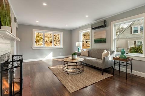 28 Heather St, Beverly, MA 01915 photo 7