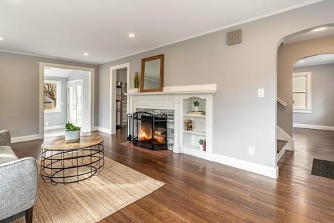 28 Heather St, Beverly, MA 01915 photo 5