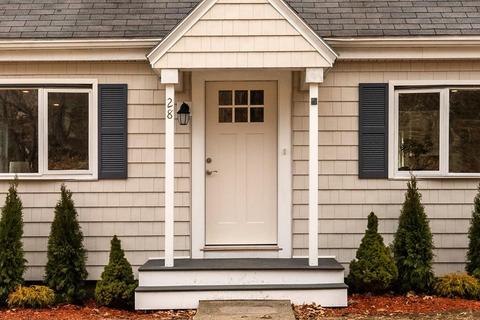 28 Heather St, Beverly, MA 01915 photo 4