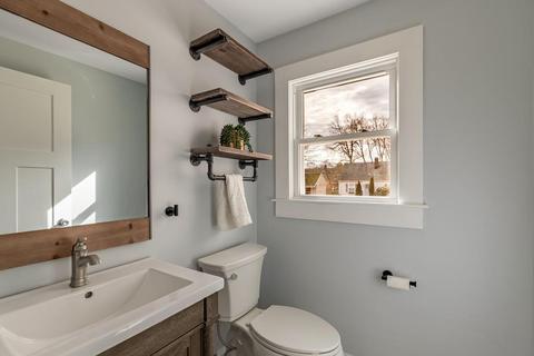 28 Heather St, Beverly, MA 01915 photo 24