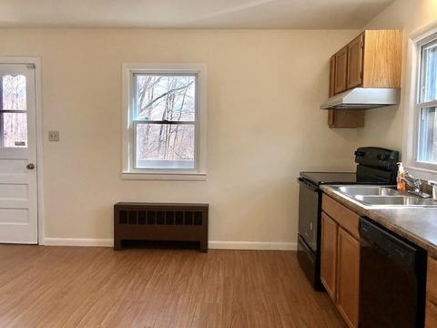 623 Parker St, Springfield, MA 01129 photo 5