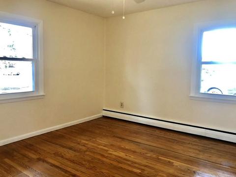 623 Parker St, Springfield, MA 01129 photo 8