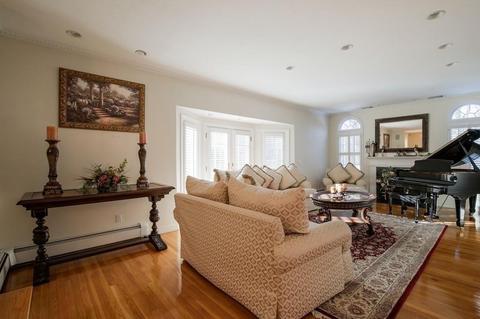 11 Lantern Rd, Framingham, MA 01702 photo 9