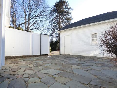 51 Kosciusko St, Springfield, MA 01151 photo 17