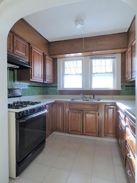 51 Kosciusko St, Springfield, MA 01151 photo 8