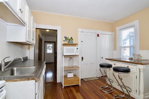 38 Dexter St, Springfield, MA 01105 photo 7