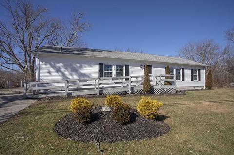2 Plymouth Rd, Wareham, MA 02571 photo 4