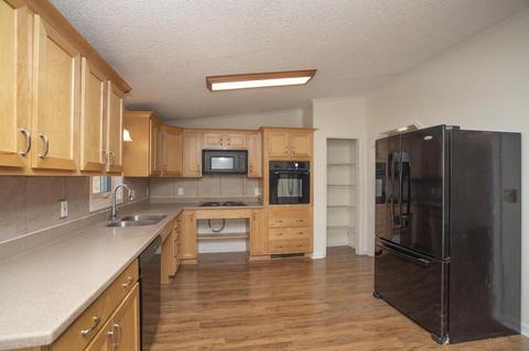 2 Plymouth Rd, Wareham, MA 02571 photo 13