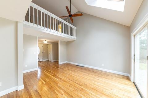 8 Chicory Cir, Mashpee, MA 02649 photo 9
