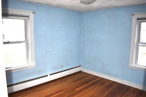 41 Lawrence St, Danvers, MA 01923 photo 5