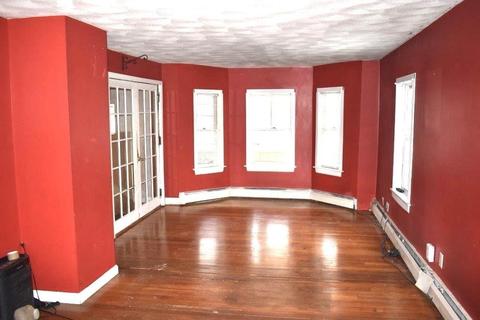 41 Lawrence St, Danvers, MA 01923 photo 8