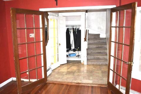41 Lawrence St, Danvers, MA 01923 photo 7