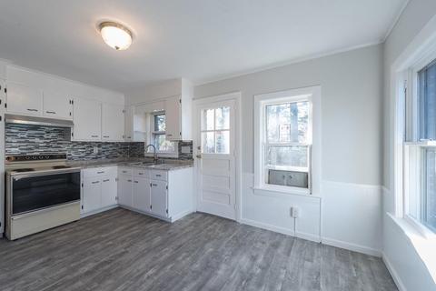 99 Monticello Ave, Springfield, MA 01109 photo 3