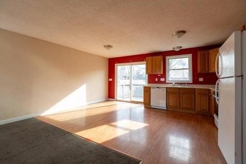 216 Sayles St, Woonsocket, RI 02895 photo 8