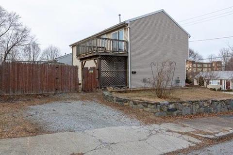 216 Sayles St, Woonsocket, RI 02895 photo 15