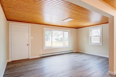 25 Gibbs St, Worcester, MA 01607 photo 8