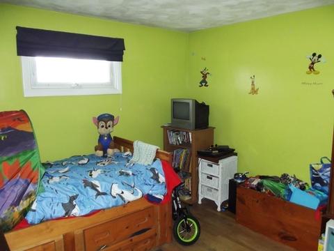 325 Goodwin St, Fall River, MA 02724 photo 12