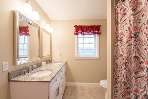 611 Tucker St, Fall River, MA 02721 photo 15