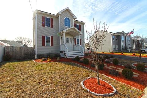 611 Tucker St, Fall River, MA 02721 photo 2