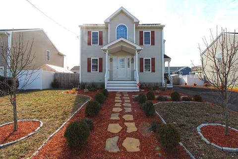 611 Tucker St, Fall River, MA 02721 photo 1
