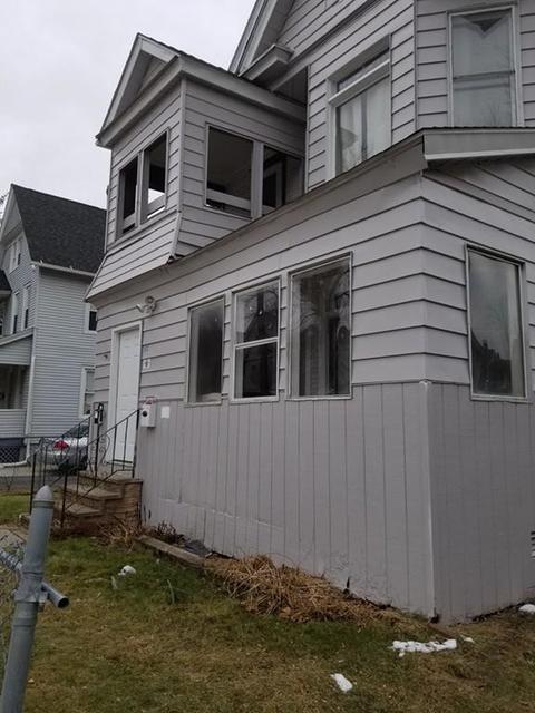 53 Hall St, Springfield, MA 01108 photo 4