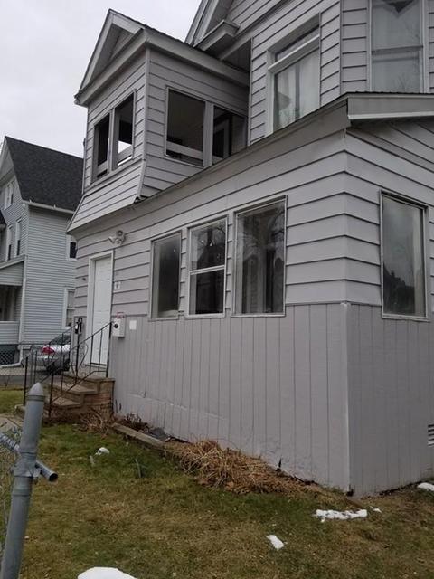 53 Hall St, Springfield, MA 01108 photo 3