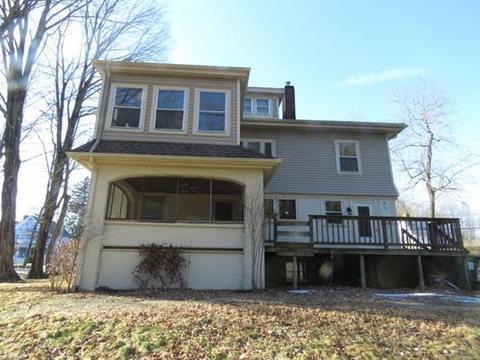 87 Church St, Ware, MA 01082 photo 2
