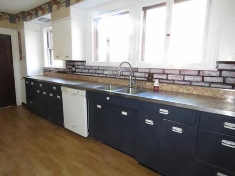 87 Church St, Ware, MA 01082 photo 9