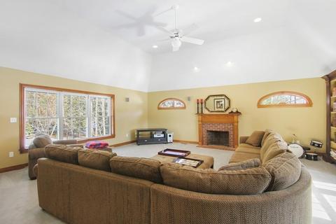 2 Boxwood Dr, Methuen, MA 01844 photo 16