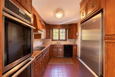 150 South St, Needham, MA 02492 photo 12