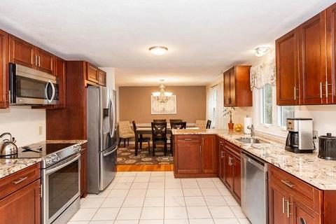 41 Heather Dr, Reading, MA 01867 photo 7
