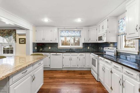 45 Whiting Ave, Dedham, MA 02026 photo 11