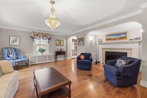 45 Whiting Ave, Dedham, MA 02026 photo 4