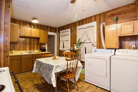 95 Maynard St, Springfield, MA 01109 photo 11