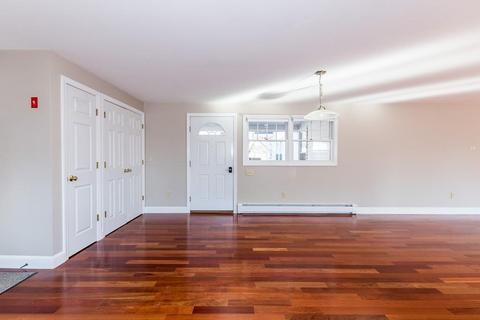 13 Bates St, Mendon, MA 01756 photo 8