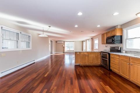 13 Bates St, Mendon, MA 01756 photo 7