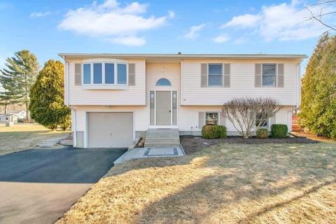 61 Winterset Dr, Springfield, MA 01129 photo 1